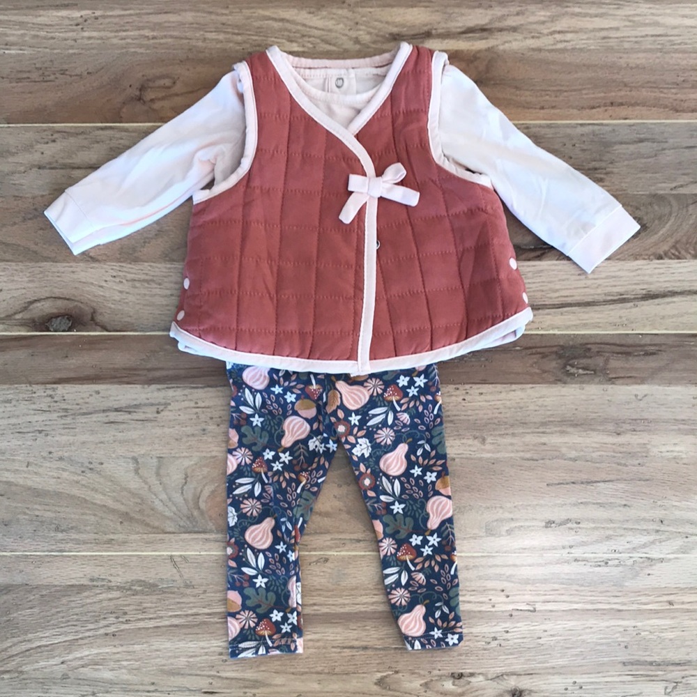Tahari 3-6 Months Fall Vest Outfit